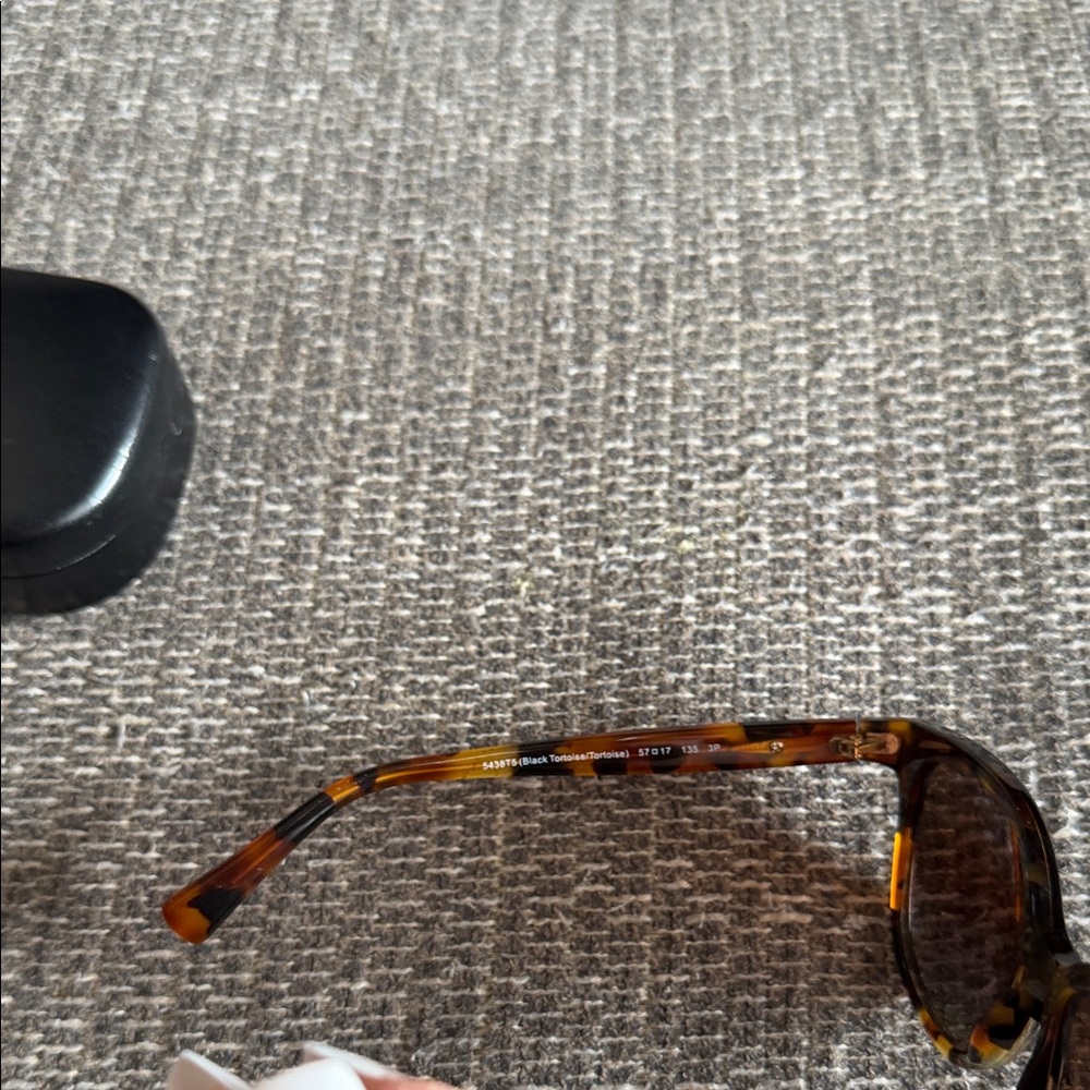 Coach Brown Tortoise Sunglasses - Picture 6 of 6